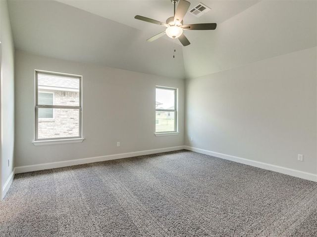 7708 Wilshire Woods Drive, Yukon, OK 73099