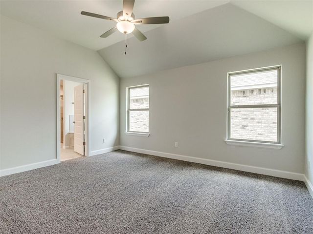 7708 Wilshire Woods Drive, Yukon, OK 73099