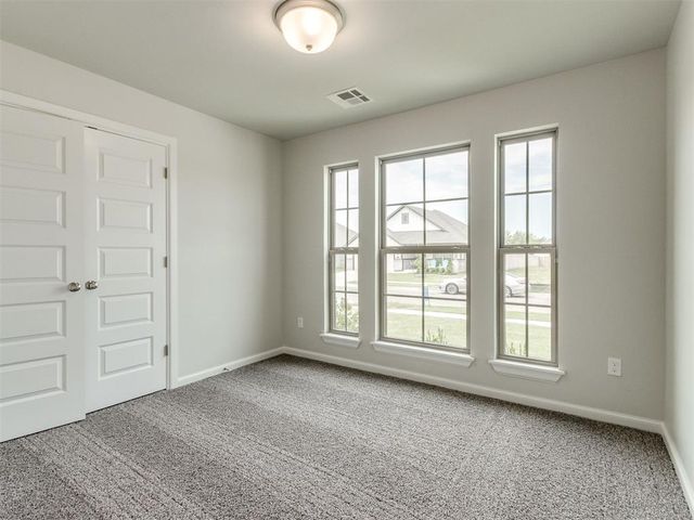 7708 Wilshire Woods Drive, Yukon, OK 73099