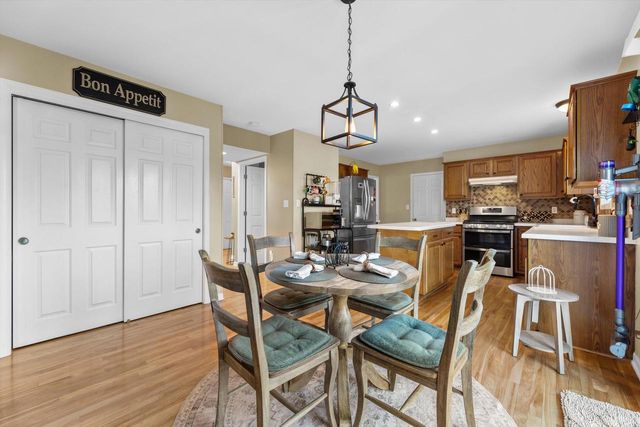 3540 McIntosh LANE, New Berlin, WI 53151