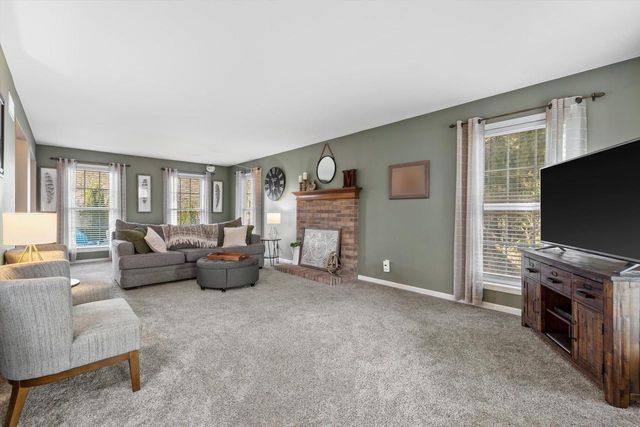 3540 McIntosh LANE, New Berlin, WI 53151