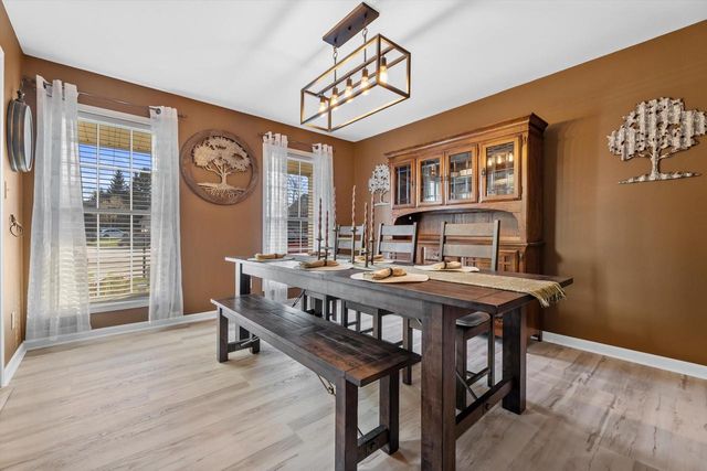 3540 McIntosh LANE, New Berlin, WI 53151