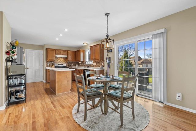 3540 McIntosh LANE, New Berlin, WI 53151