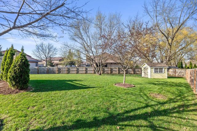 3540 McIntosh LANE, New Berlin, WI 53151