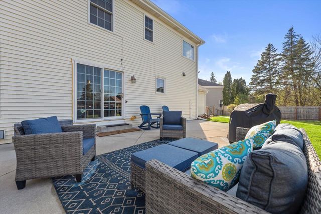 3540 McIntosh LANE, New Berlin, WI 53151