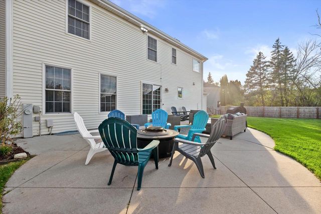 3540 McIntosh LANE, New Berlin, WI 53151