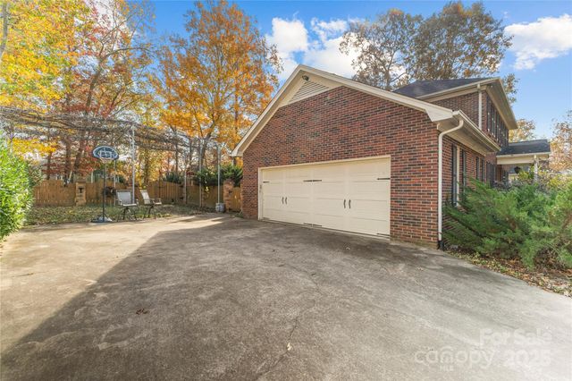 5020 Scaleybark Court, Indian Trail, NC 28079