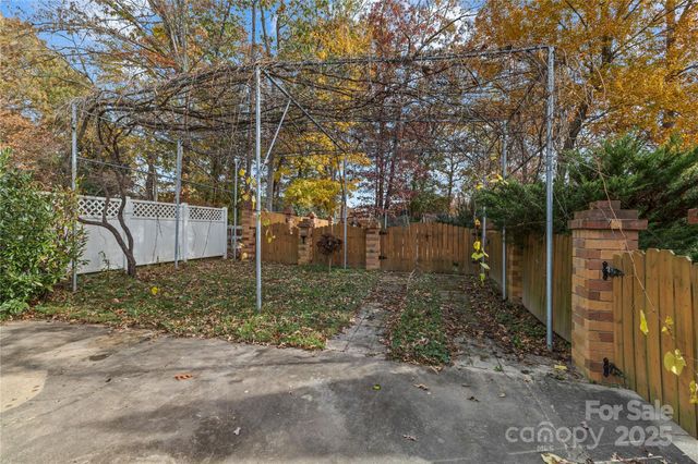 5020 Scaleybark Court, Indian Trail, NC 28079