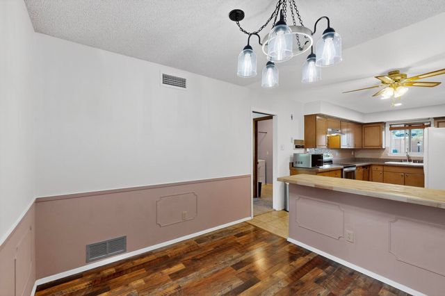 4013 PITT Street NE, Albuquerque, NM 87111