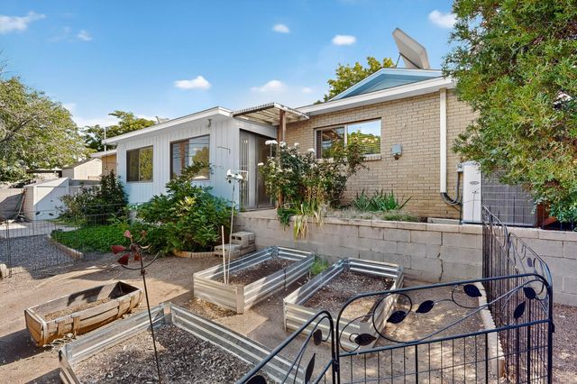 4013 PITT Street NE, Albuquerque, NM 87111