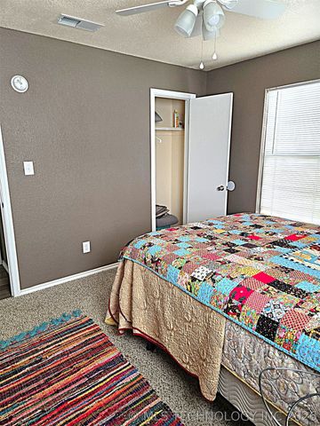 153 5th Street, Healdton, OK 73438