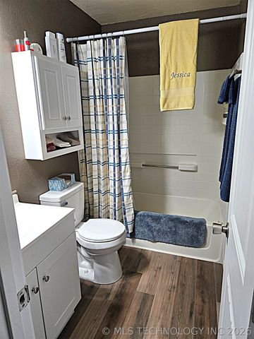 153 5th Street, Healdton, OK 73438