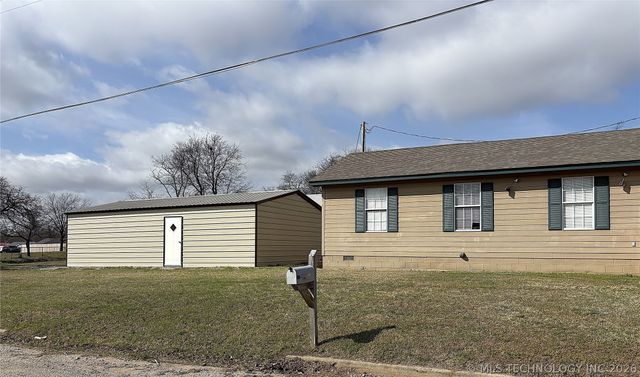 153 5th Street, Healdton, OK 73438