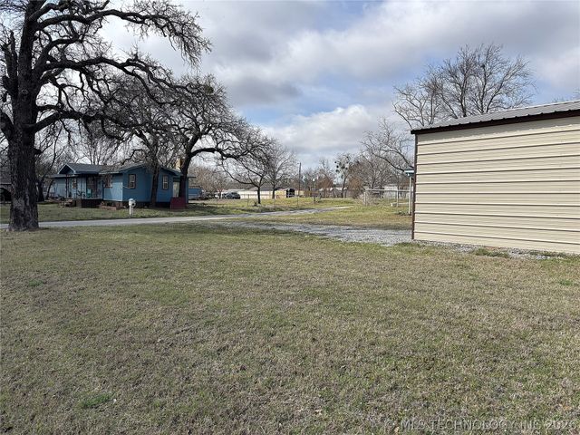 153 5th Street, Healdton, OK 73438