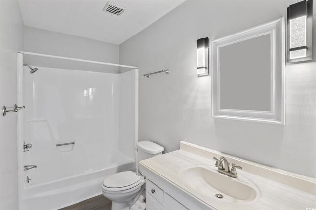 4701 N Kings Hwy Apt 18, Myrtle Beach, SC 29577