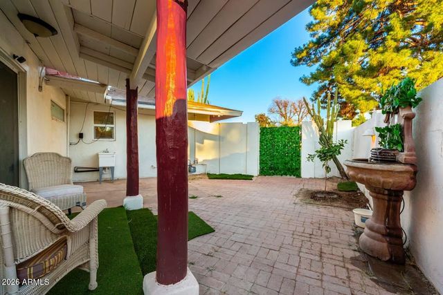 490 N VINE Street, Chandler, AZ 85225