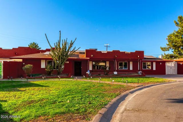 490 N VINE Street, Chandler, AZ 85225