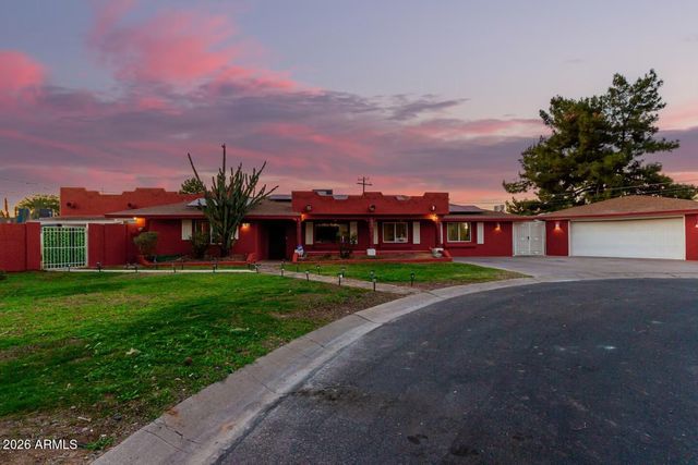 490 N VINE Street, Chandler, AZ 85225