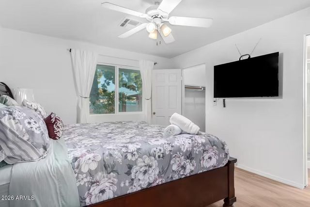 490 N VINE Street, Chandler, AZ 85225