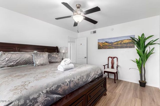 490 N VINE Street, Chandler, AZ 85225