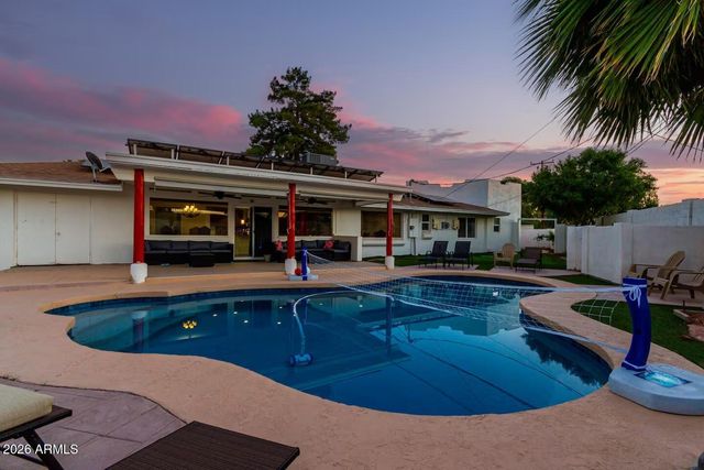 490 N VINE Street, Chandler, AZ 85225