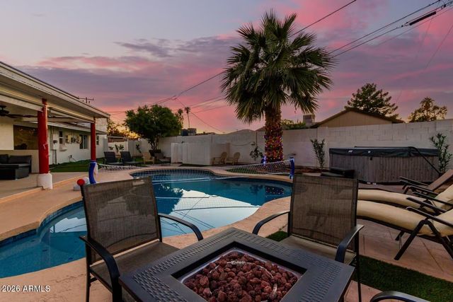 490 N VINE Street, Chandler, AZ 85225