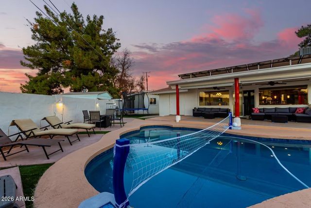 490 N VINE Street, Chandler, AZ 85225