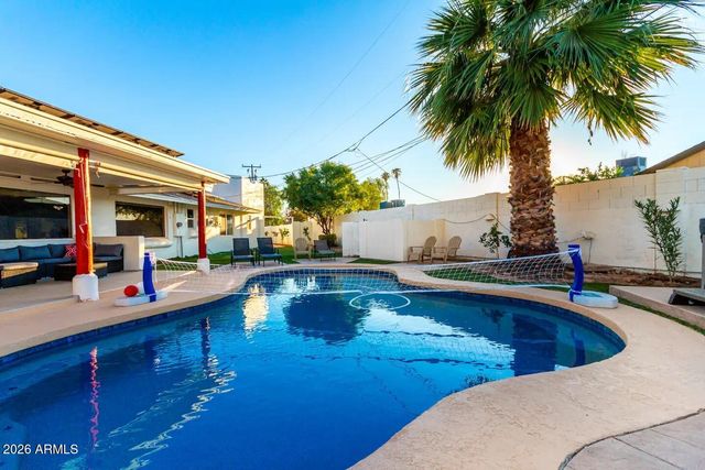 490 N VINE Street, Chandler, AZ 85225