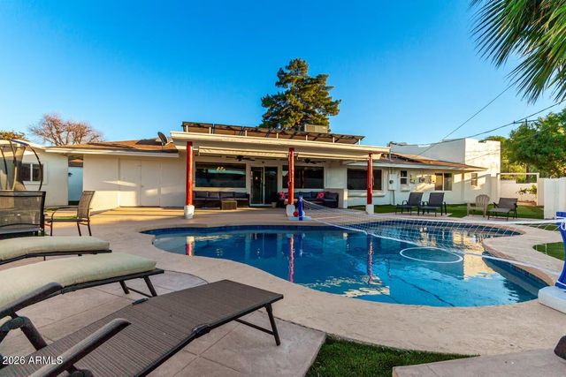 490 N VINE Street, Chandler, AZ 85225