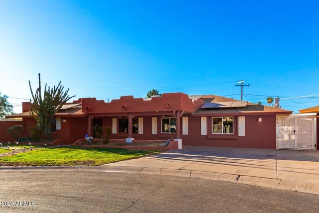490 N VINE Street, Chandler, AZ 85225