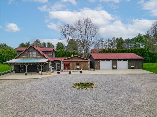1895 Lencer Dr, Pine Grove Twp, PA 16260