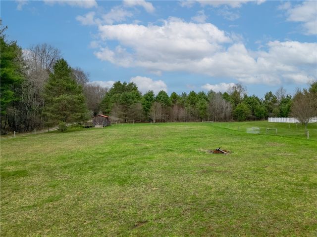 1895 Lencer Dr, Pine Grove Twp, PA 16260