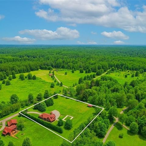 1895 Lencer Dr, Pine Grove Twp, PA 16260