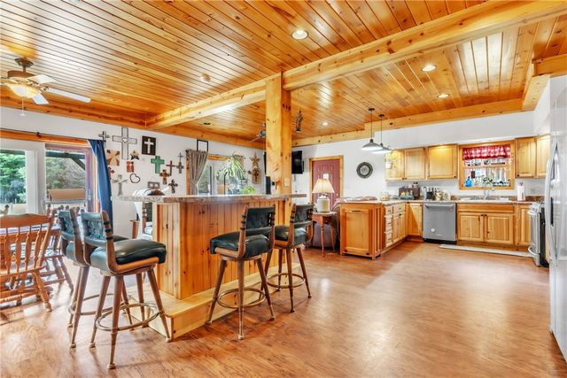 1895 Lencer Dr, Pine Grove Twp, PA 16260