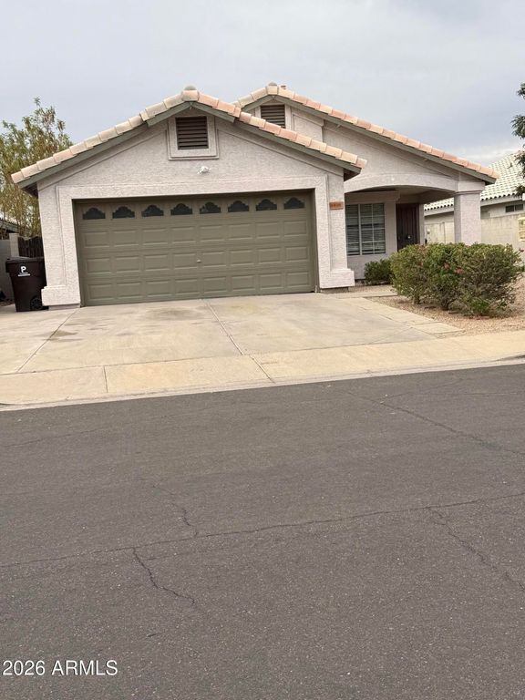 8408 W Bloomfield Road W, Peoria, AZ 85381 — photo 2