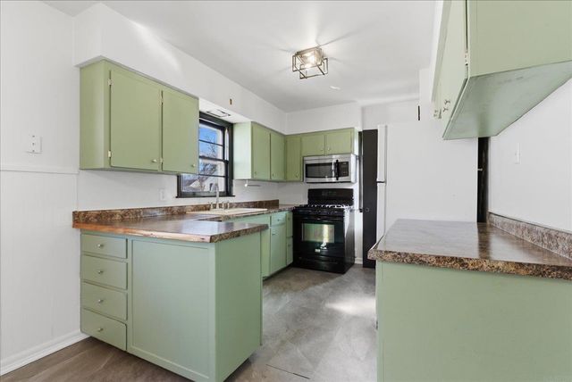 318 Arizona Street, Waterloo, IA 50703