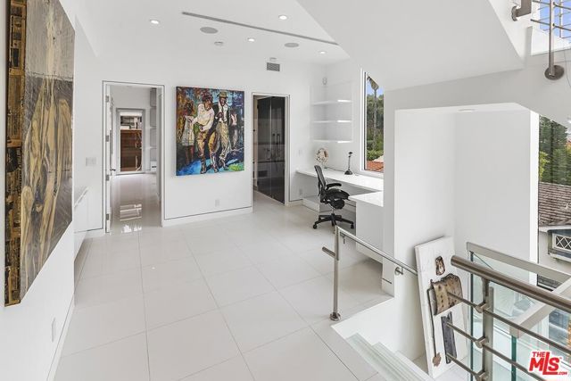 1377 Miller Place, Los Angeles, CA 90069