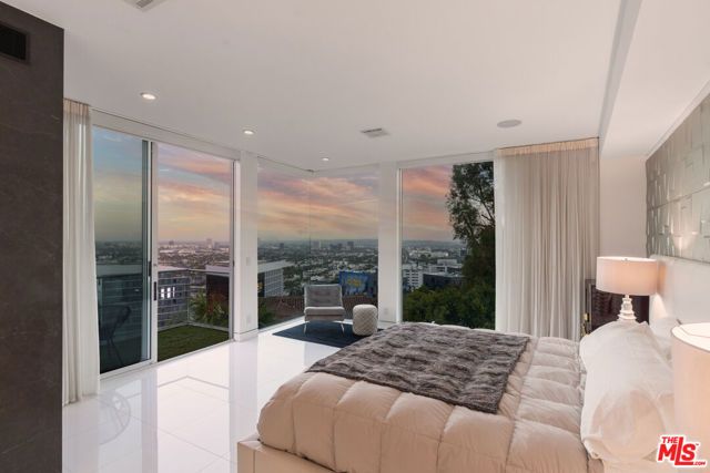 1377 Miller Place, Los Angeles, CA 90069