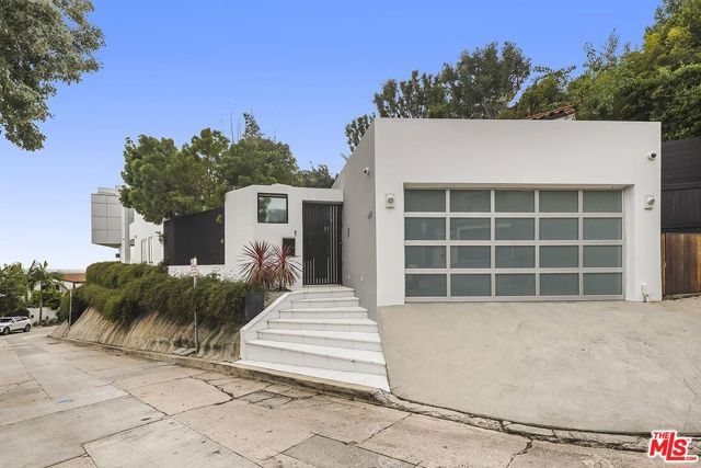 1377 Miller Place, Los Angeles, CA 90069