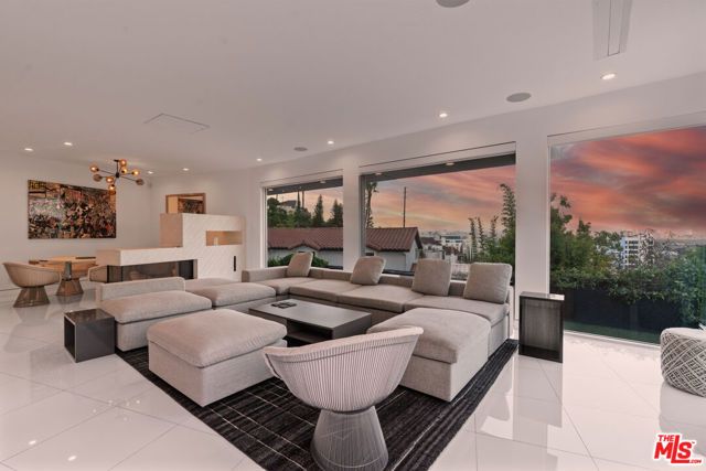 1377 Miller Place, Los Angeles, CA 90069