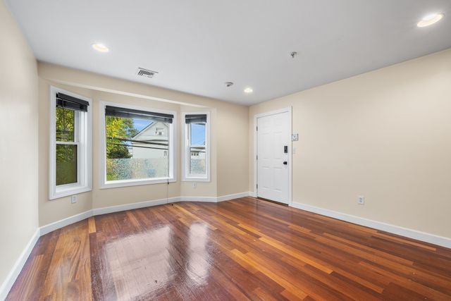 291 Revere St 6, Revere, MA 02151