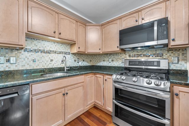 291 Revere St 6, Revere, MA 02151