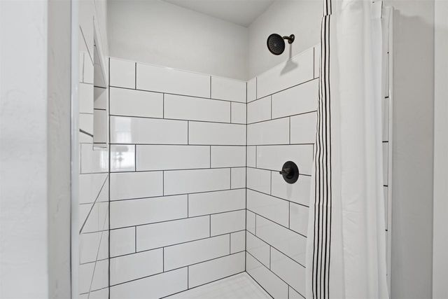 N8871 KILLARNEY WAY, Menasha, WI 54952
