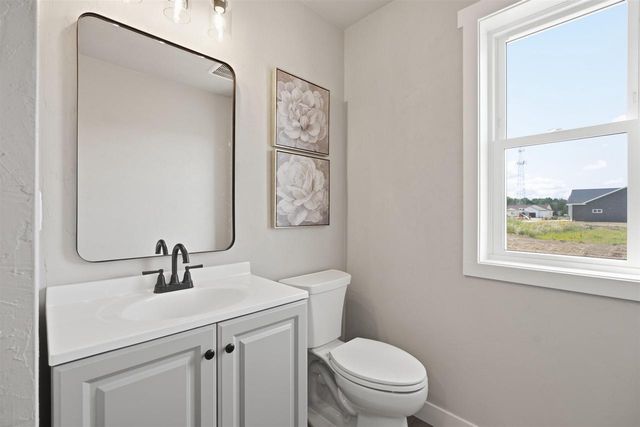 N8871 KILLARNEY WAY, Menasha, WI 54952