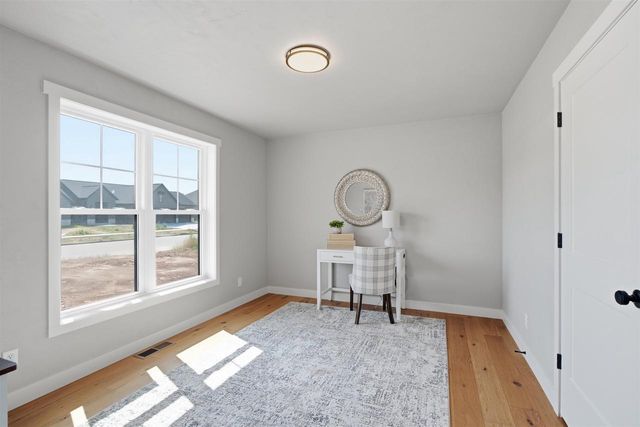 N8871 KILLARNEY WAY, Menasha, WI 54952