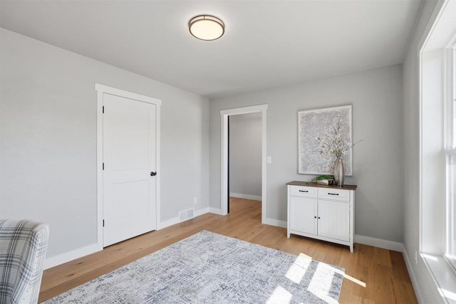 N8871 KILLARNEY WAY, Menasha, WI 54952