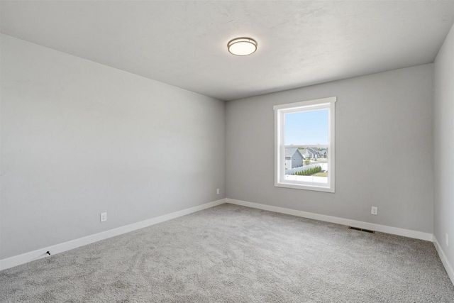 N8871 KILLARNEY WAY, Menasha, WI 54952
