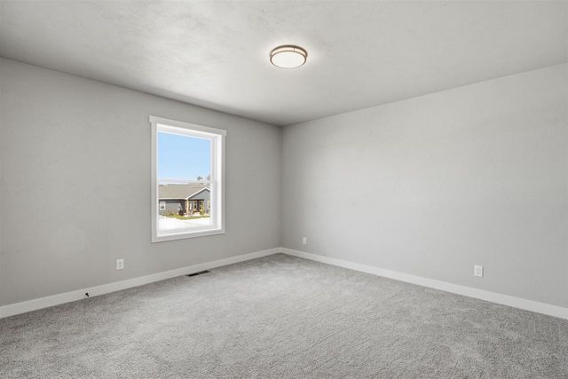 N8871 KILLARNEY WAY, Menasha, WI 54952