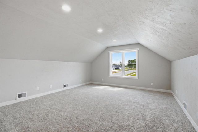 N8871 KILLARNEY WAY, Menasha, WI 54952