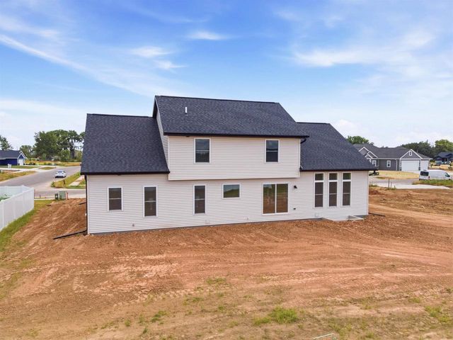 N8871 KILLARNEY WAY, Menasha, WI 54952